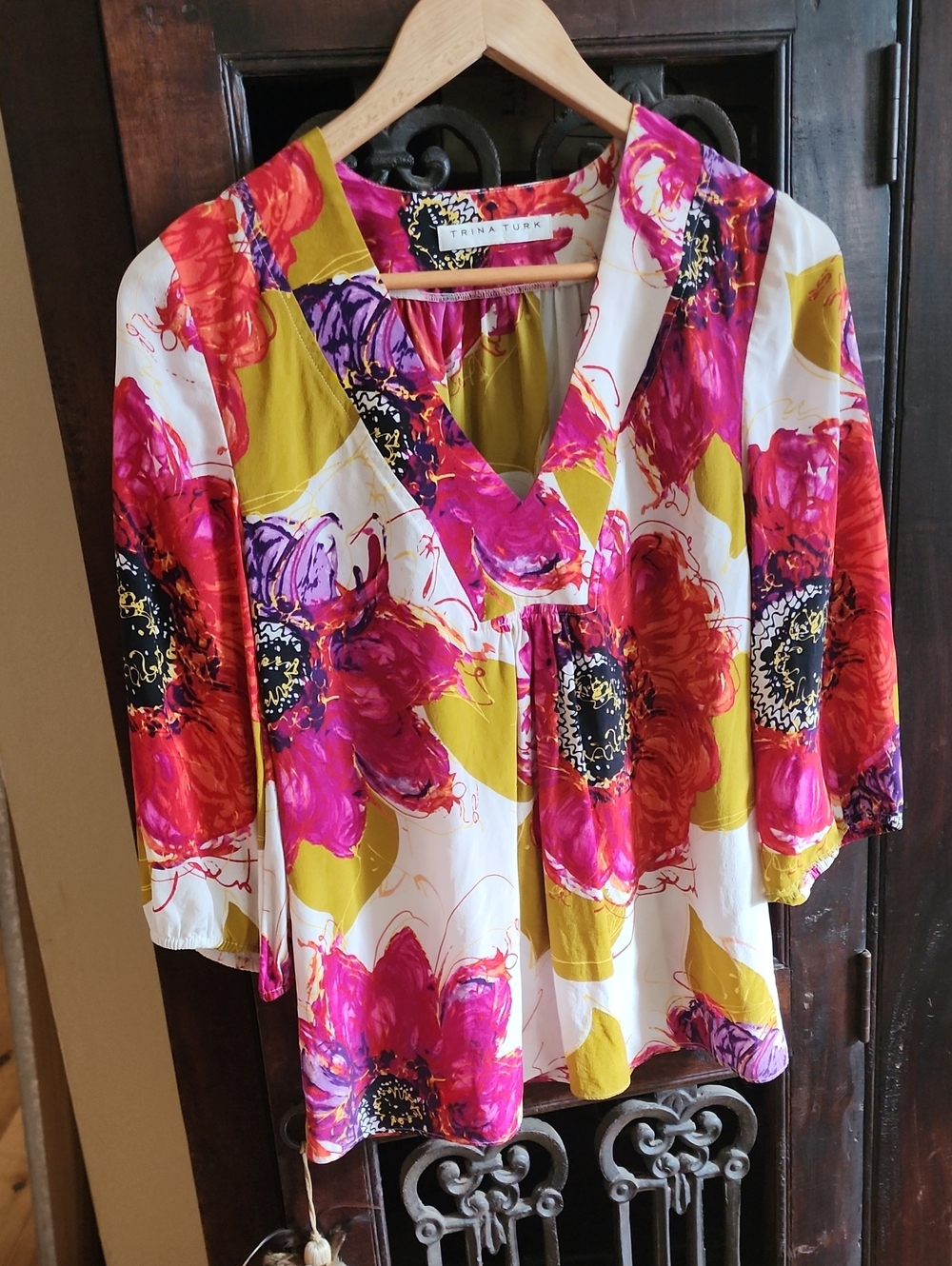 Welcome AUTUMN in this Silk Trina Turk Jewel Tone V-Neck Tunic, Size M